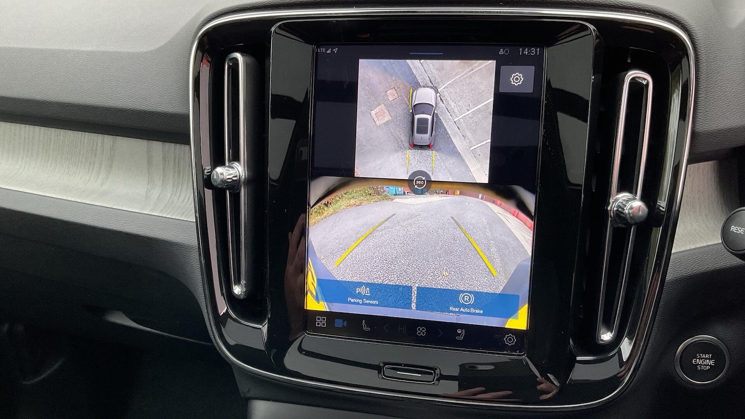 Used Volvo XC40 2025 for sale - 76825232: Photo 20