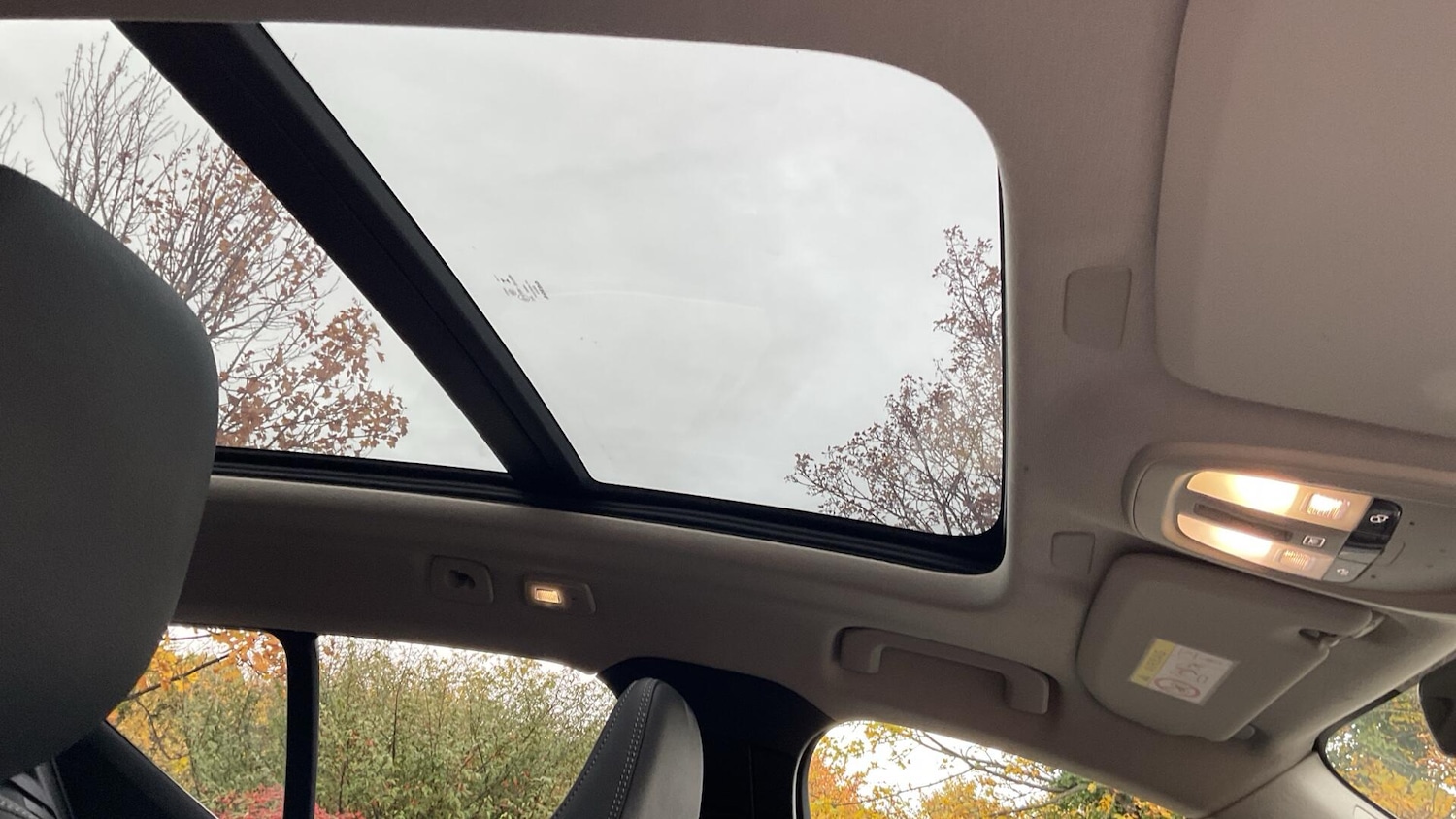 Used Volvo XC40 2025 for sale - 76825232: Photo 32