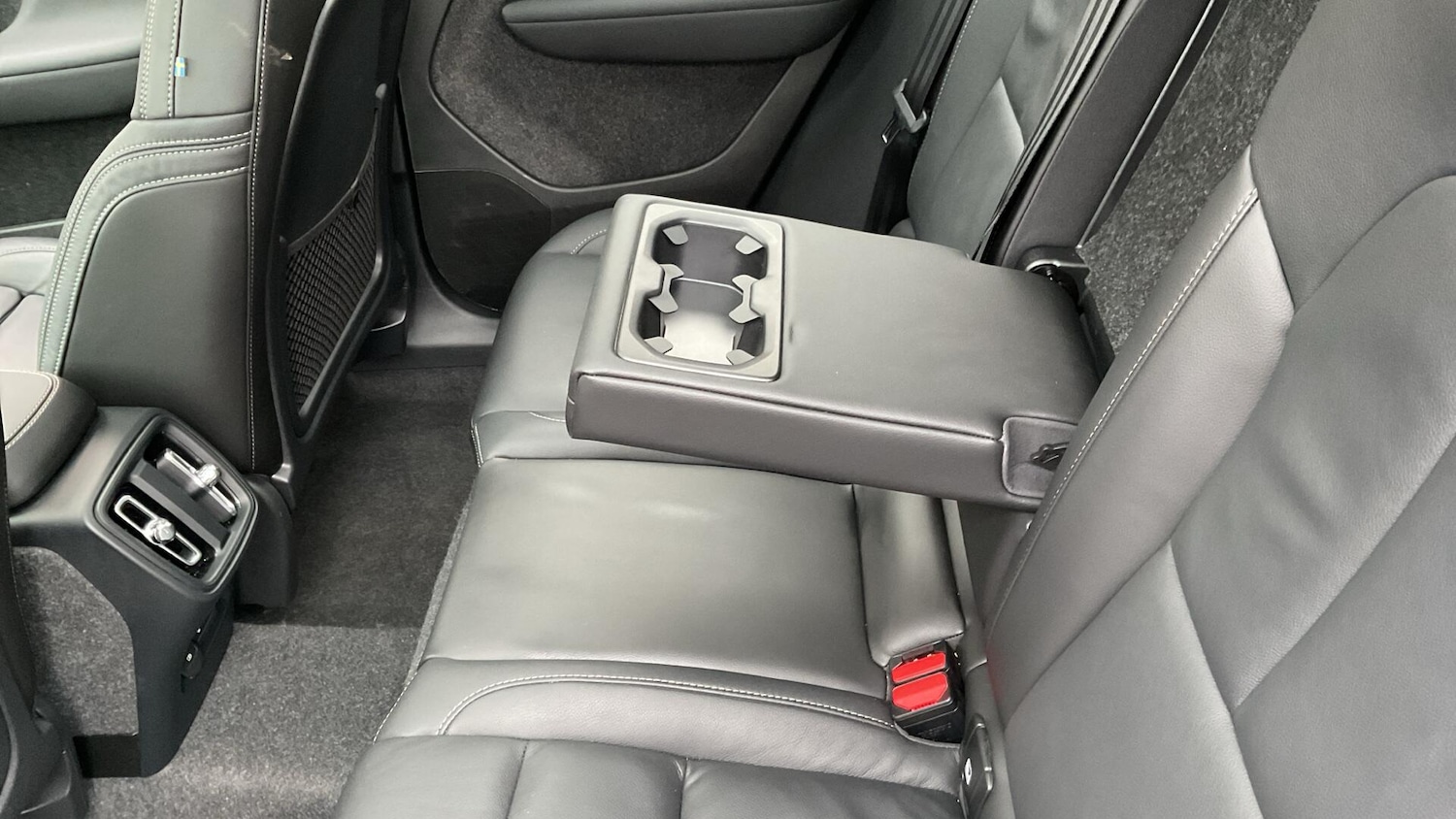 Used Volvo XC40 2025 for sale - 76825232: Photo 35