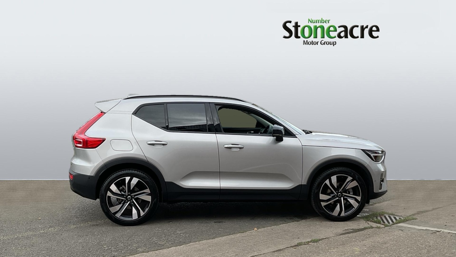 Used Volvo XC40 2025 for sale - 76825232: Photo 4