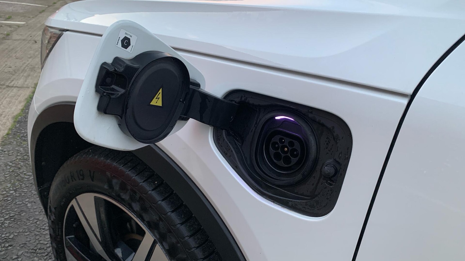 Used Volvo XC40 for sale - 77190761: Photo 16