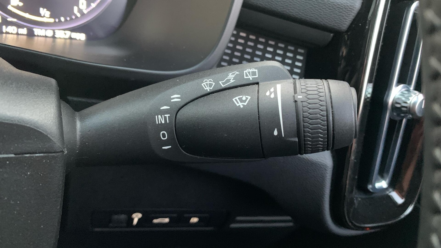 Used Volvo XC40 for sale - 77190761: Photo 23