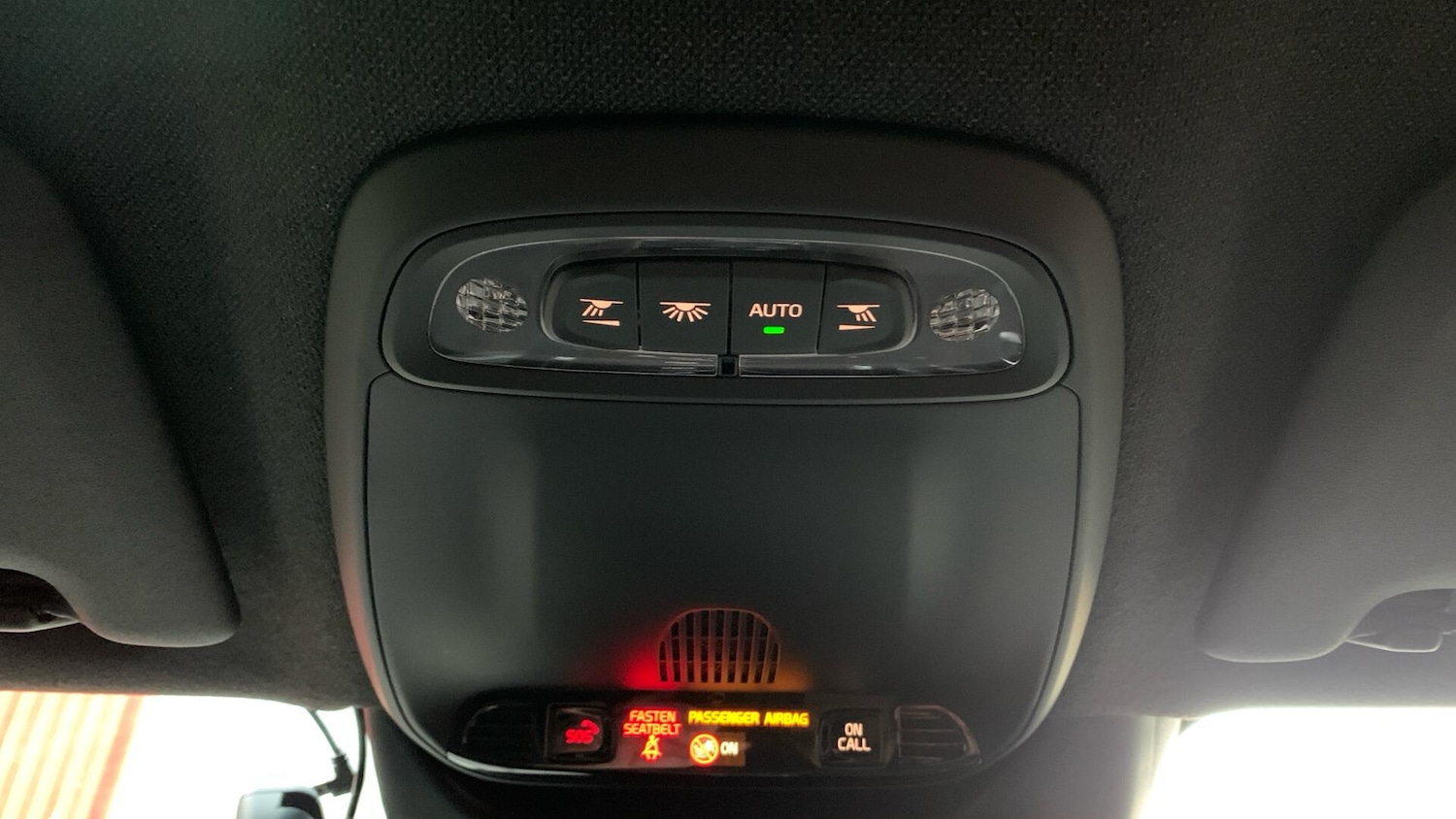 Used Volvo XC40 for sale - 77190761: Photo 28