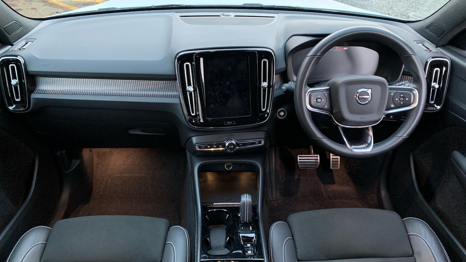 Used Volvo XC40 for sale - 77190761: Photo 5