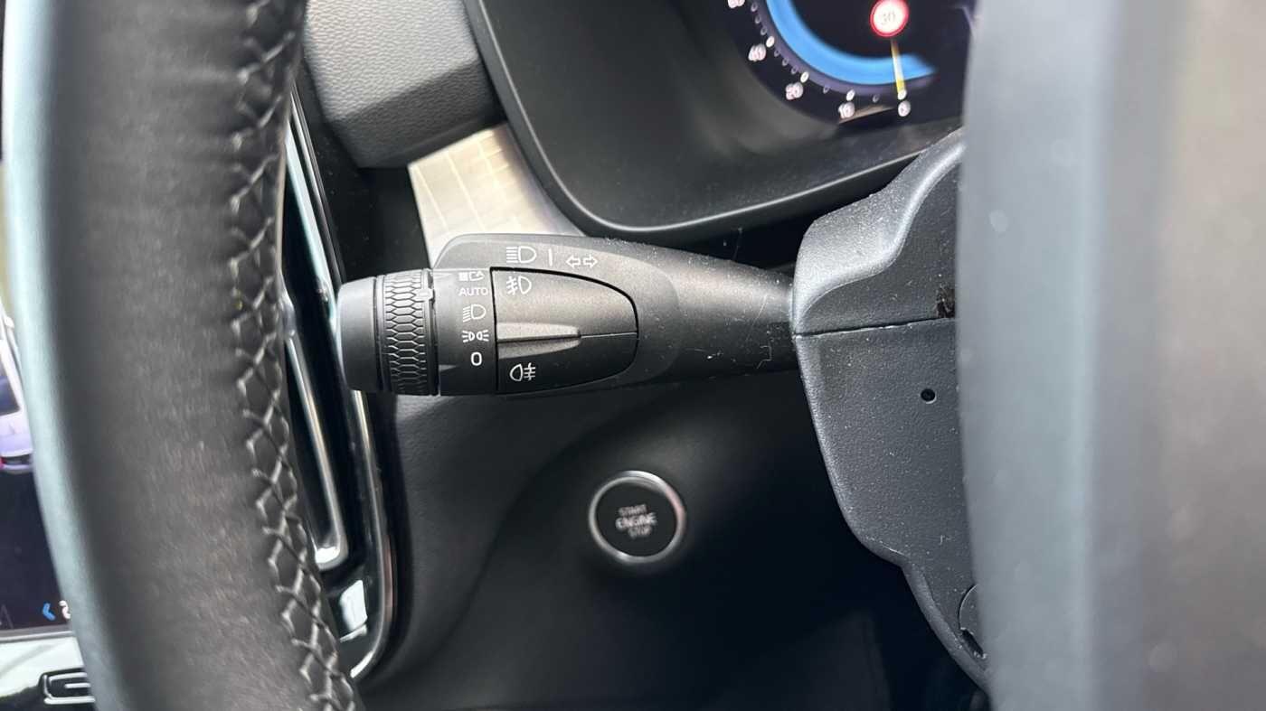 Used Volvo XC40 2022 for sale - 77564927: Photo 10