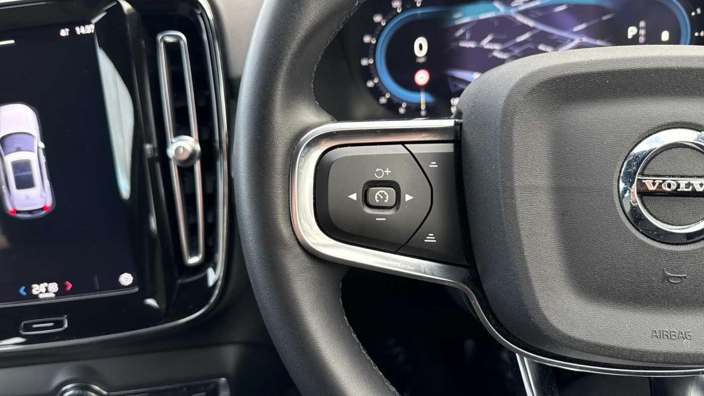 Used Volvo XC40 2022 for sale - 77564927: Photo 11