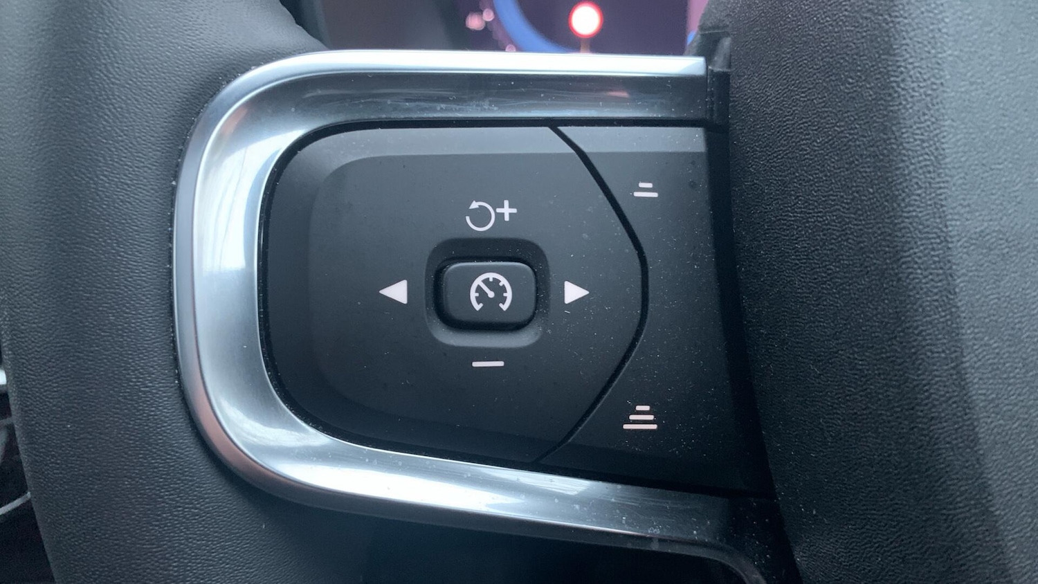 Used Volvo XC40 for sale - 77267163: Photo 21