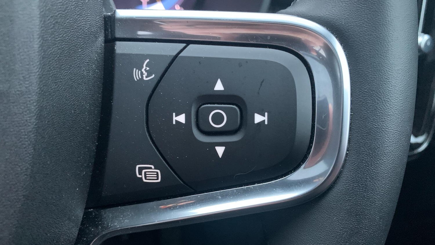 Used Volvo XC40 for sale - 77267163: Photo 22