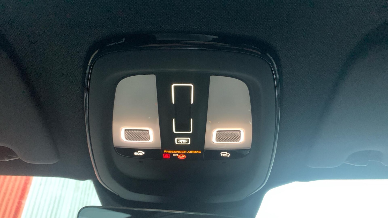 Used Volvo XC40 for sale - 77267163: Photo 28