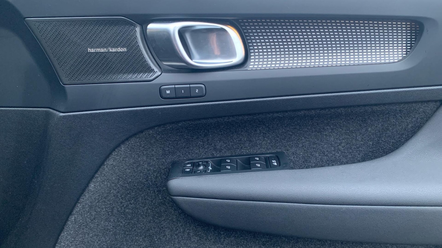 Used Volvo XC40 for sale - 77267163: Photo 29