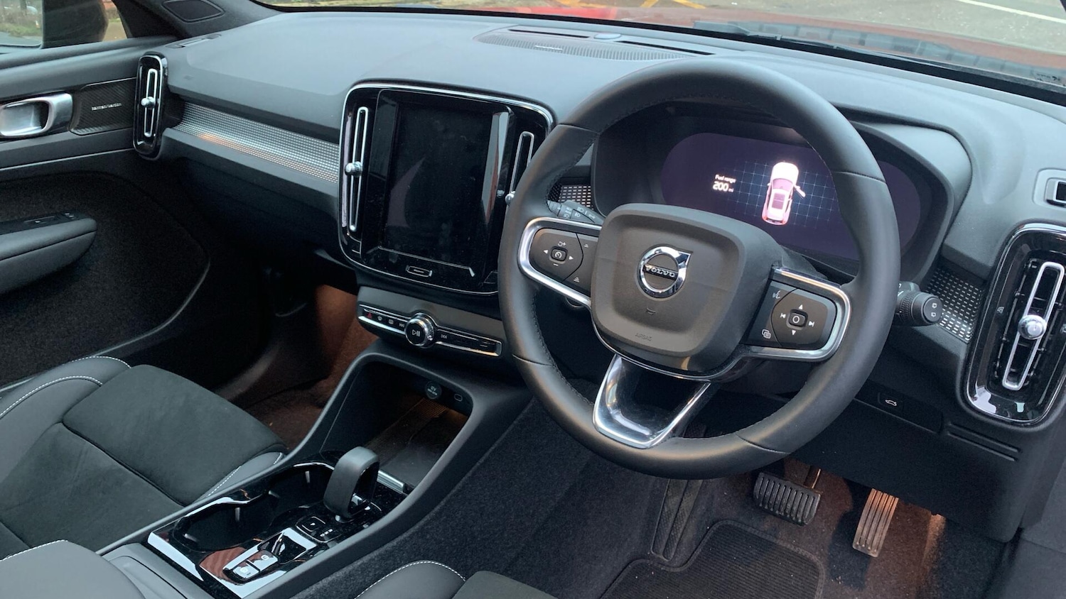 Used Volvo XC40 for sale - 77267163: Photo 4