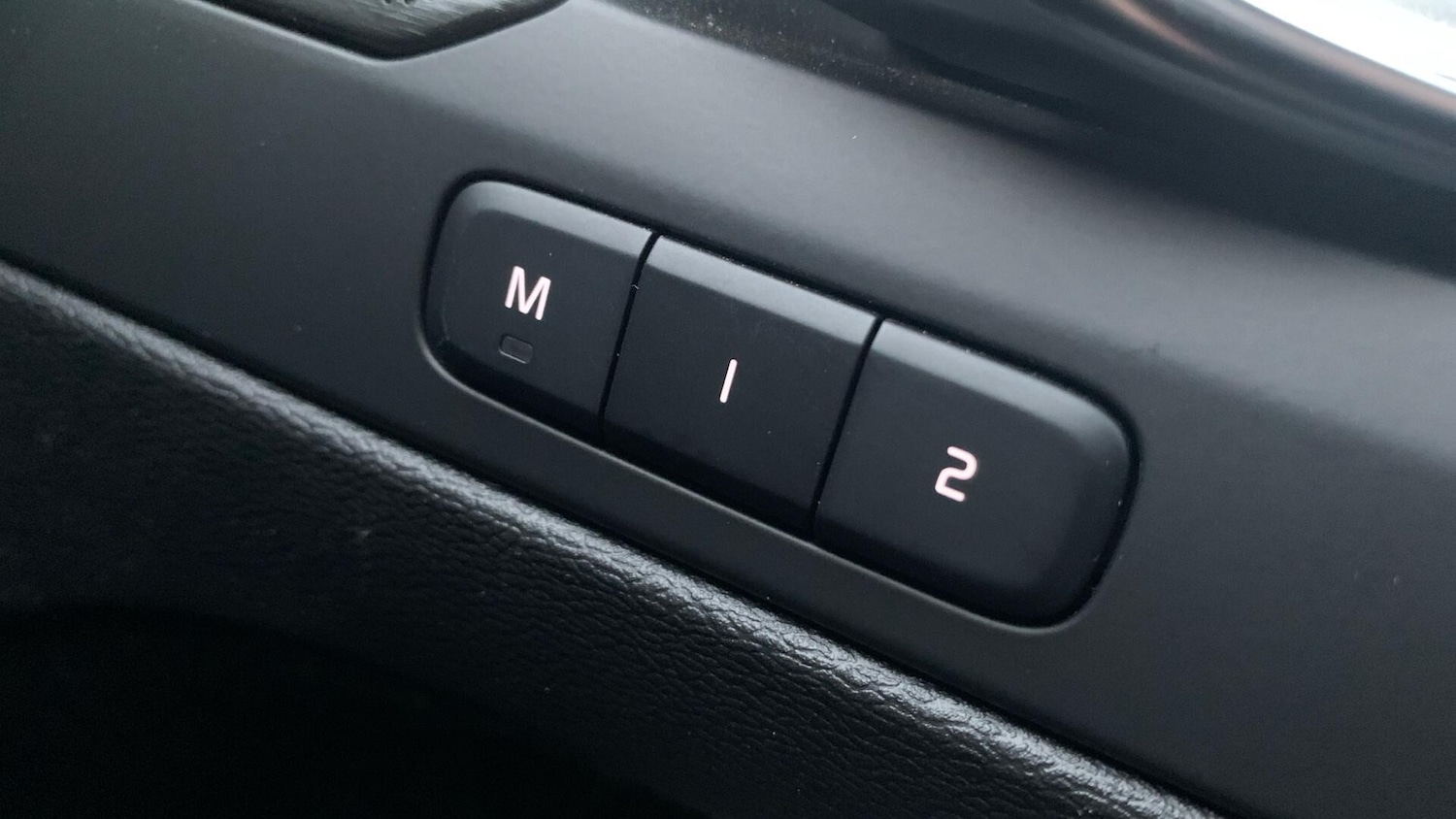 Used Volvo XC40 for sale - 77267163: Photo 40