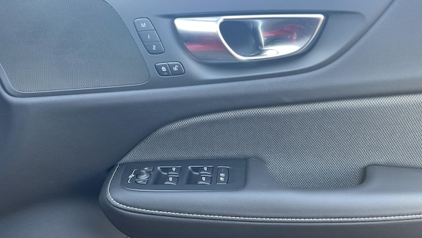 Used Volvo V60 2024 for sale - 73287138: Photo 15