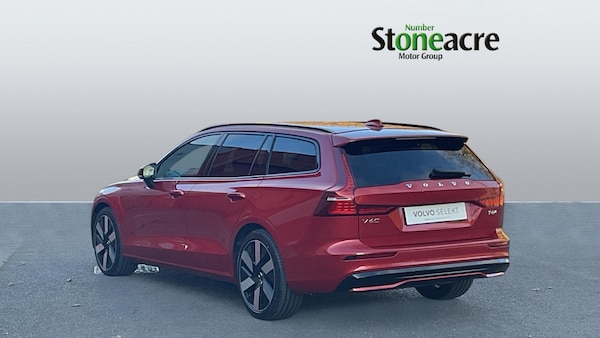 Used Volvo V60 2024 for sale - 73287138: Photo 2
