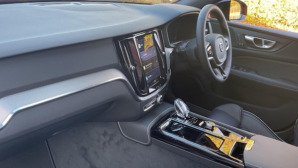 Used Volvo V60 2024 for sale - 73287138: Photo 4