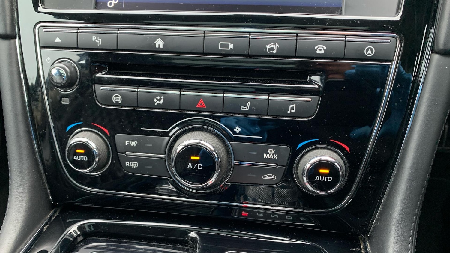 Used Jaguar XJ 2016 for sale - 76965178: Photo 17