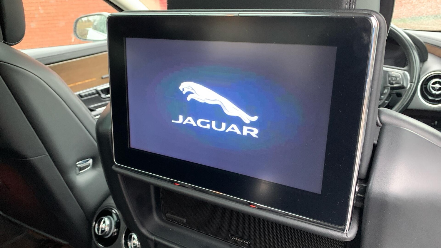 Used Jaguar XJ 2016 for sale - 76965178: Photo 36