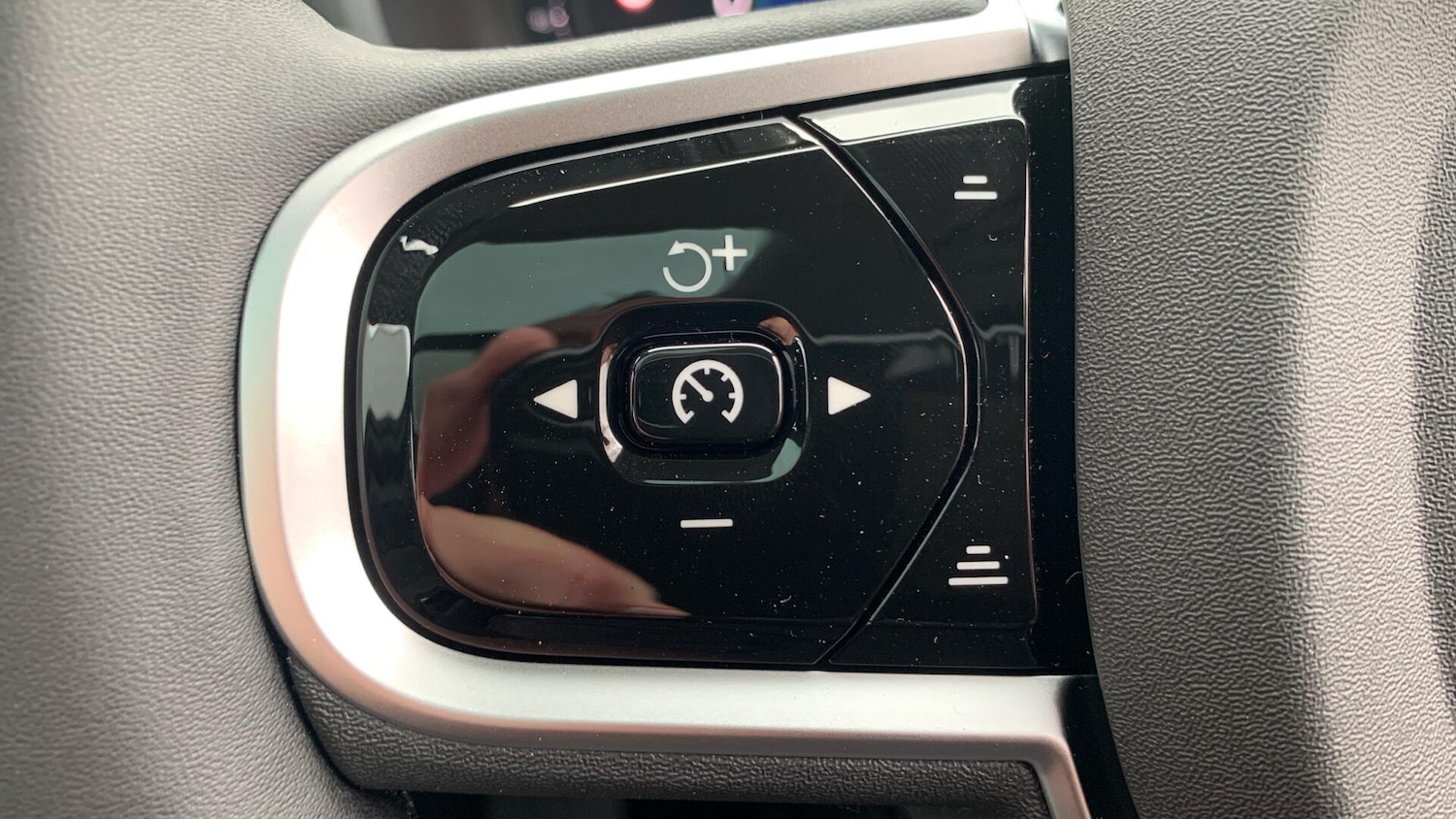 Used Volvo XC90 2025 for sale - 76965227: Photo 22