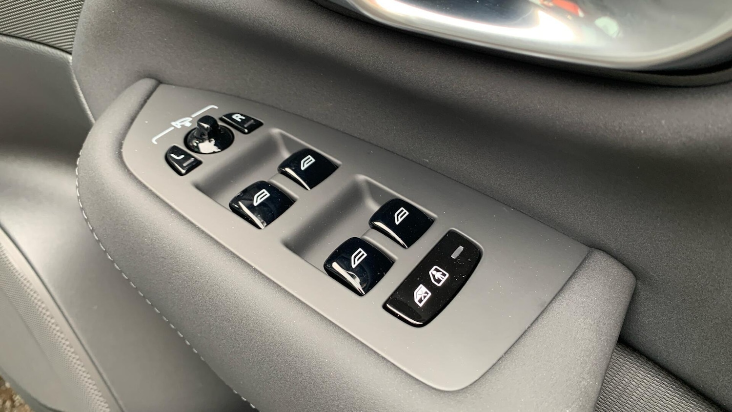 Used Volvo XC90 2025 for sale - 76965227: Photo 25