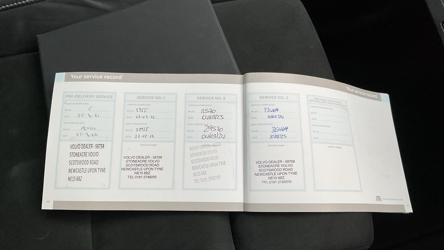 Used Volvo XC40 2021 for sale - 76689471: Photo 15