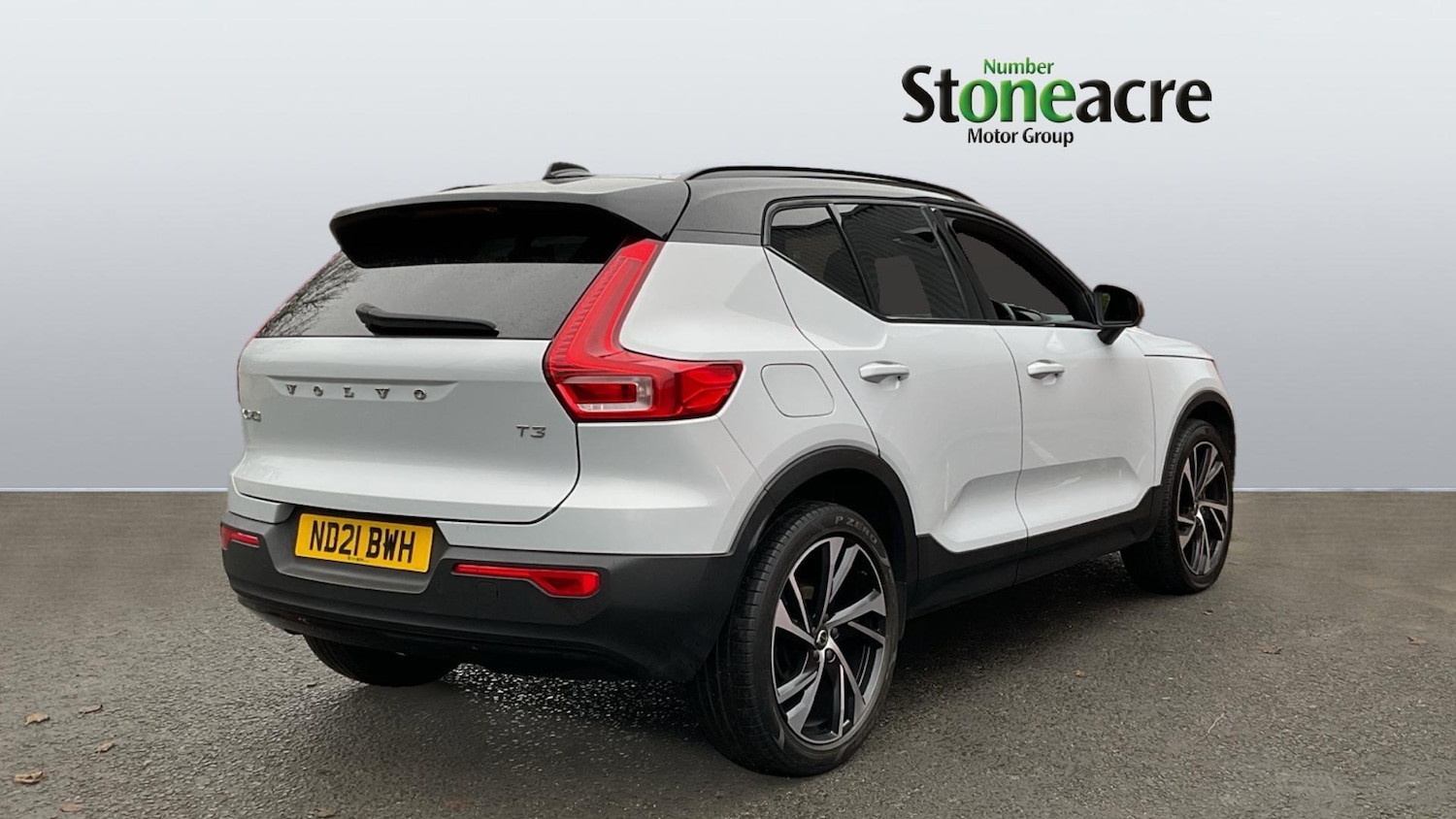 Used Volvo XC40 2021 for sale - 76689471: Photo 2
