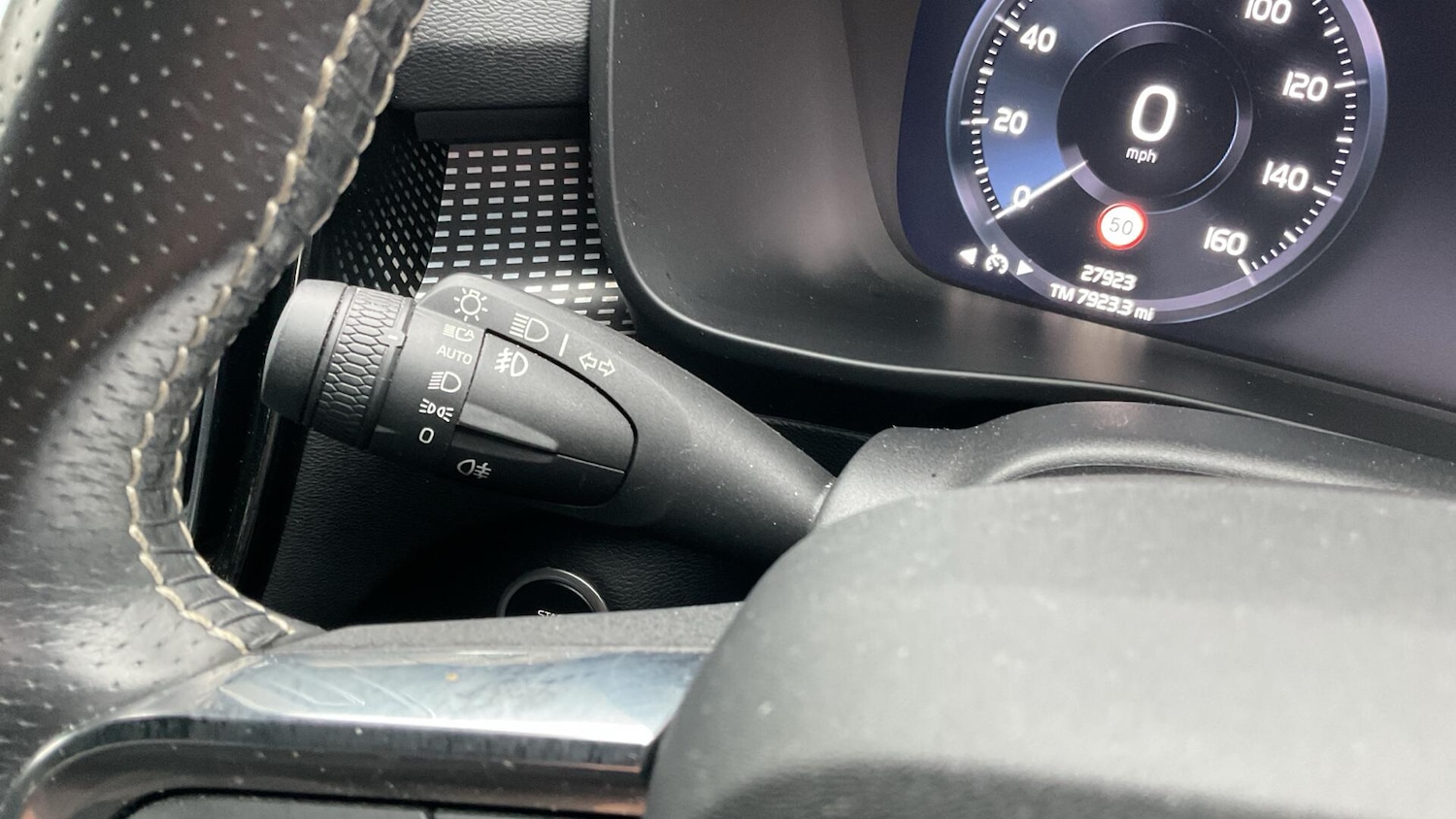 Used Volvo XC40 2021 for sale - 76689471: Photo 21