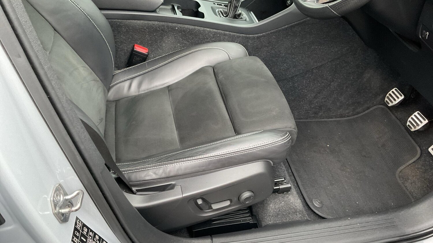 Used Volvo XC40 2021 for sale - 76689471: Photo 31