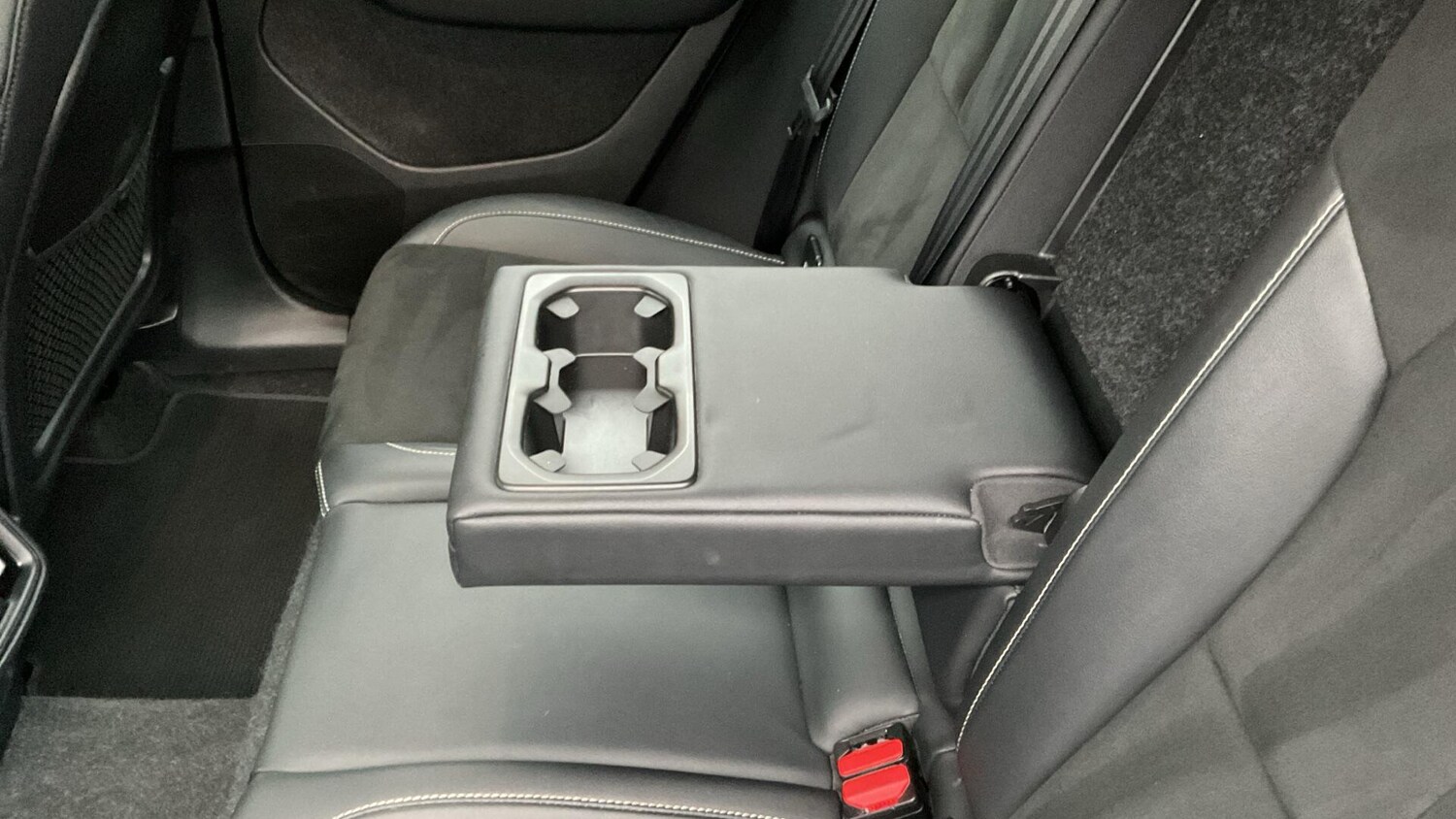 Used Volvo XC40 2021 for sale - 76689471: Photo 34