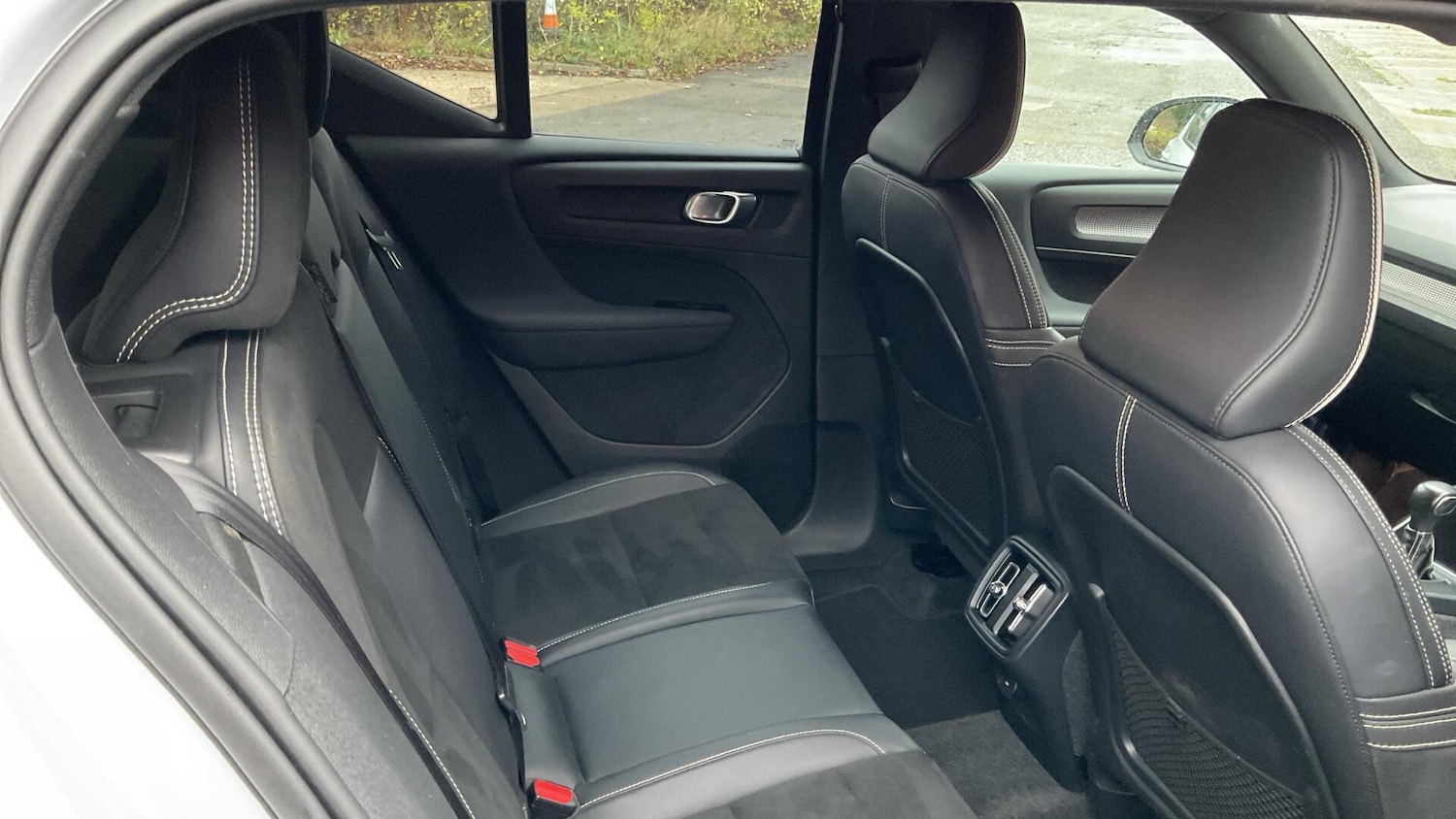 Used Volvo XC40 2021 for sale - 76689471: Photo 7