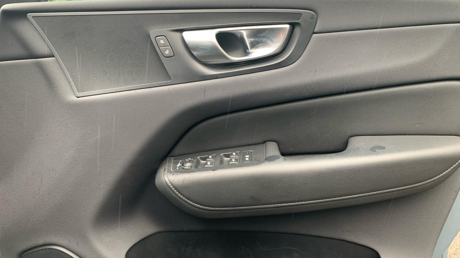 Used Volvo XC60 2023 for sale - 76084075: Photo 30
