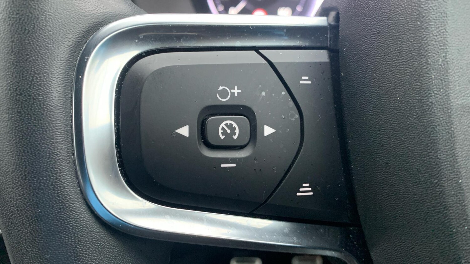 Used Volvo XC40 2022 for sale - 77469297: Photo 21