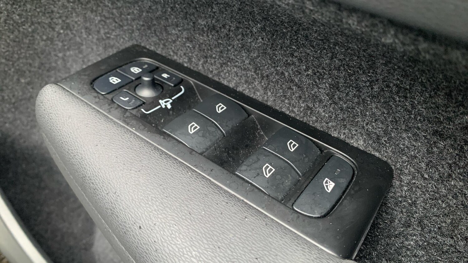 Used Volvo XC40 2022 for sale - 77469297: Photo 24