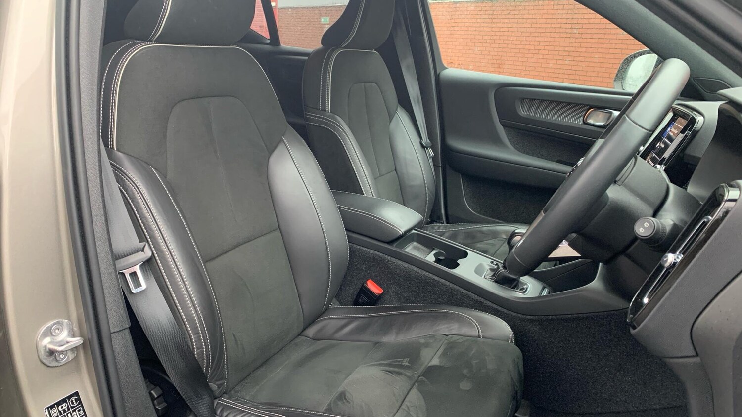 Used Volvo XC40 2022 for sale - 77469297: Photo 31