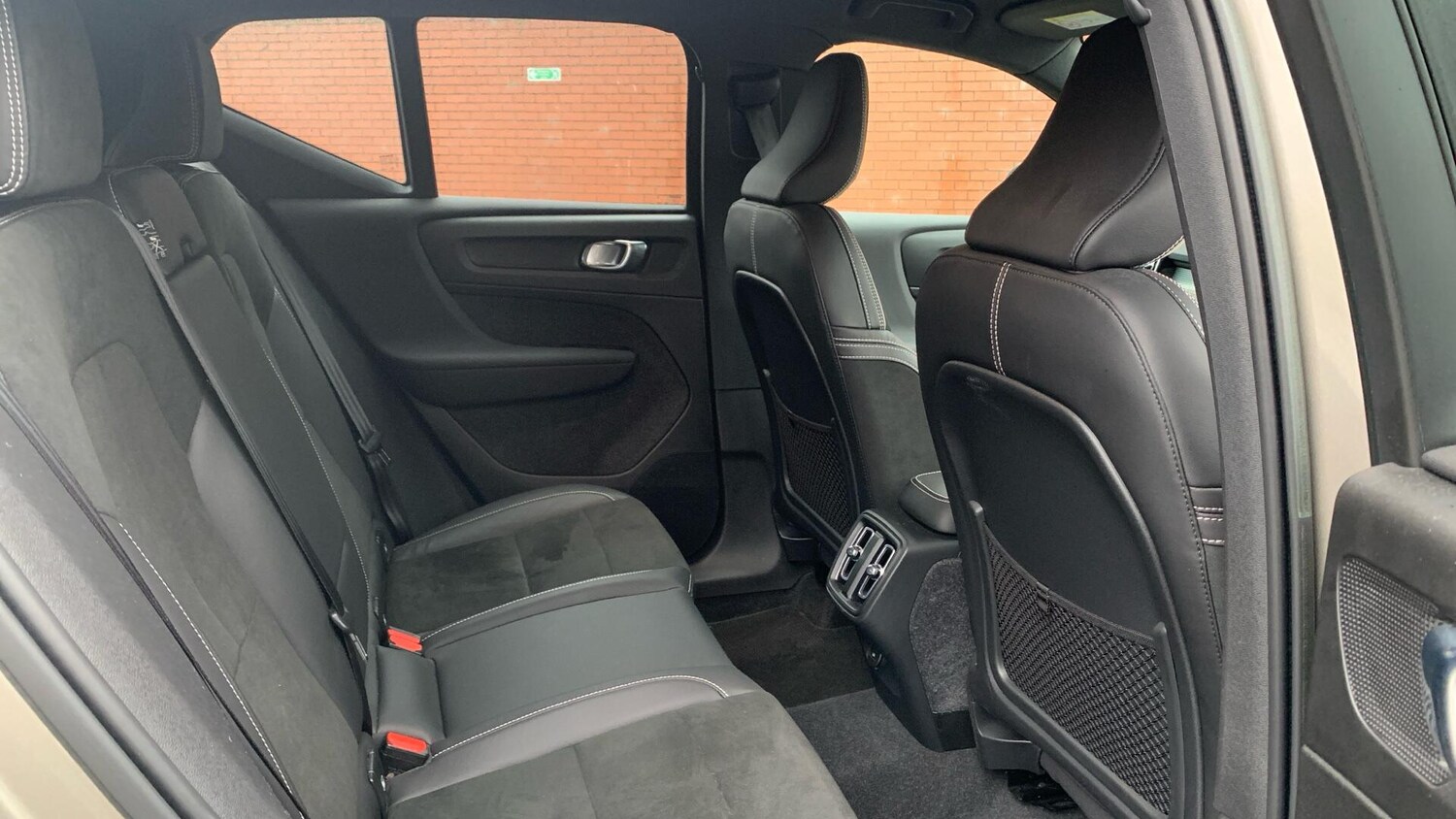 Used Volvo XC40 2022 for sale - 77469297: Photo 6