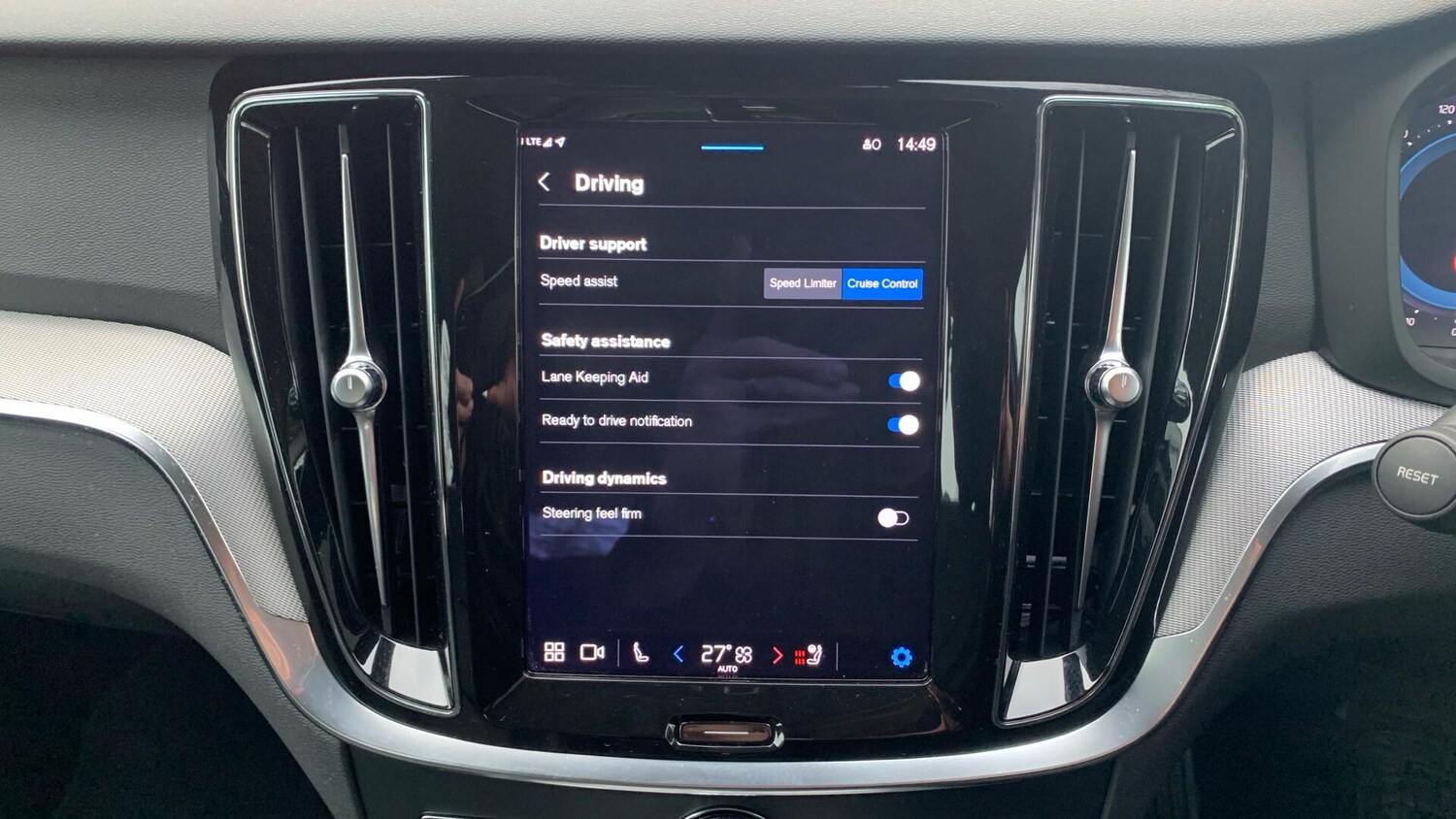 Used Volvo V60 for sale - 77376885: Photo 17