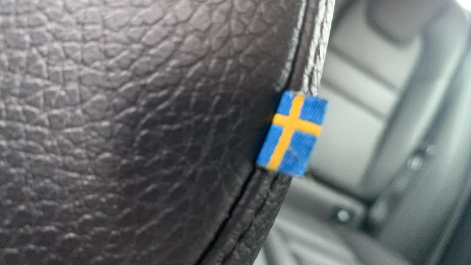 Used Volvo V60 for sale - 77376885: Photo 25