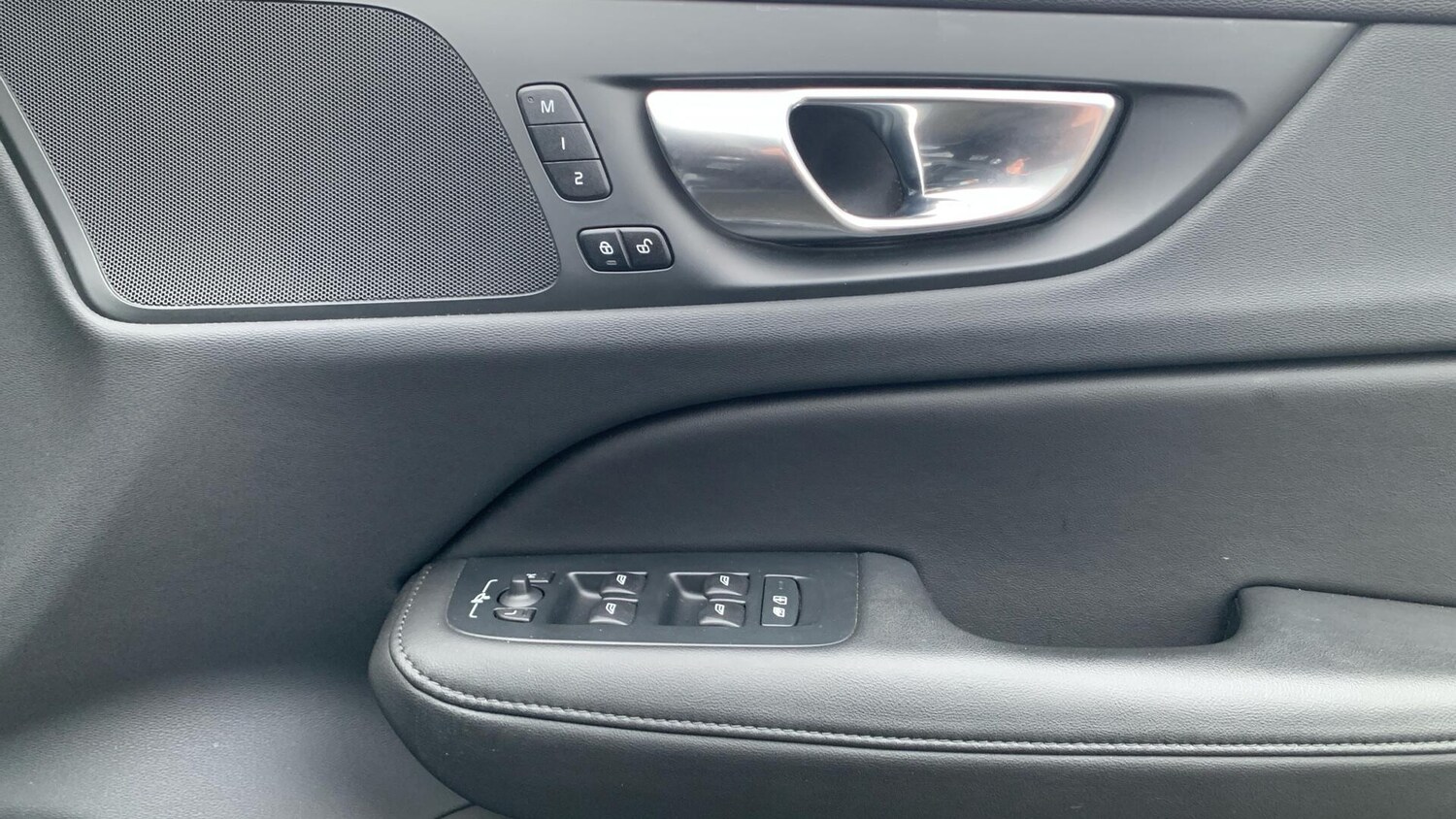 Used Volvo V60 for sale - 77376885: Photo 29