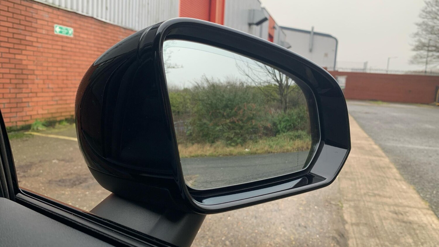 Used Volvo V60 for sale - 77376885: Photo 32