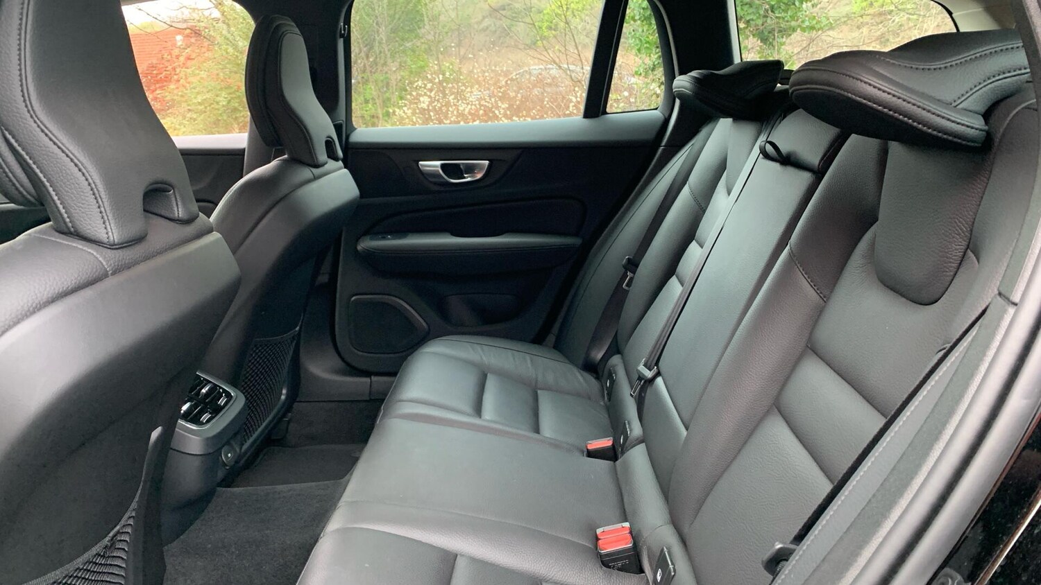 Used Volvo V60 for sale - 77376885: Photo 33