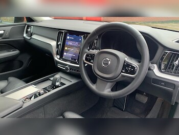 Used Volvo V60 2023 for sale - 77376885: Photo