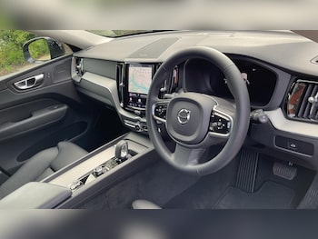Used Volvo XC60 2023 for sale - 79106819: Photo
