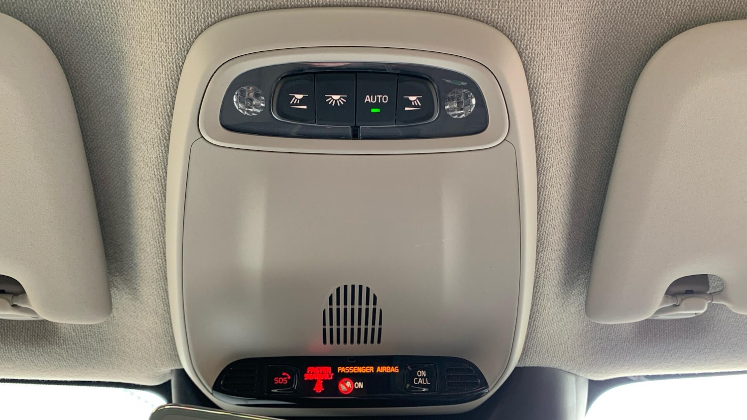 Used Volvo XC40 2022 for sale - 76823712: Photo 28