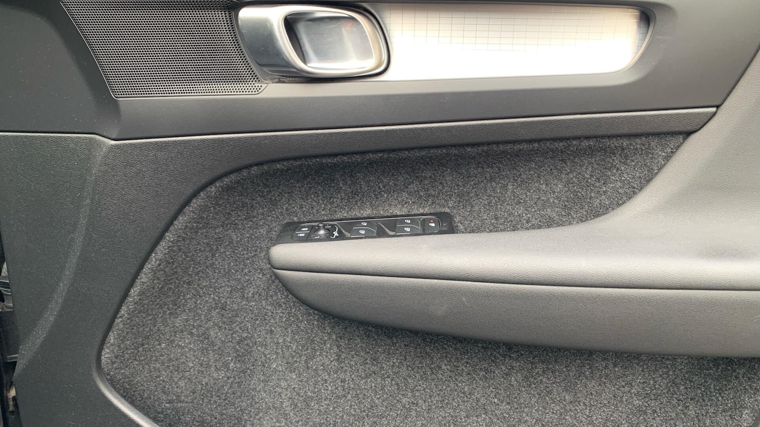 Used Volvo XC40 2022 for sale - 76823712: Photo 29