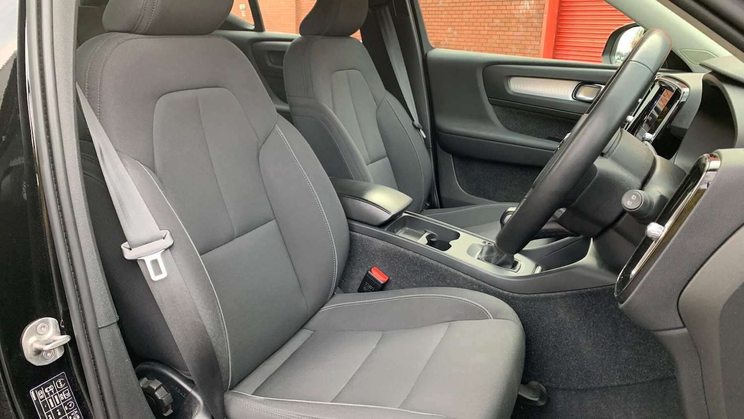 Used Volvo XC40 2022 for sale - 76823712: Photo 31