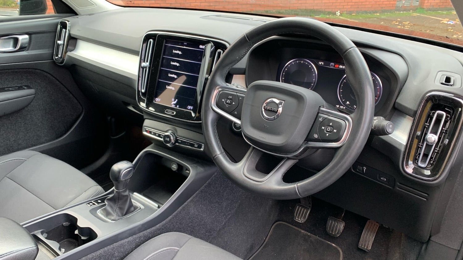 Used Volvo XC40 2022 for sale - 76823712: Photo 4