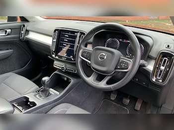 Used Volvo XC40 2022 for sale - 76823712: Photo