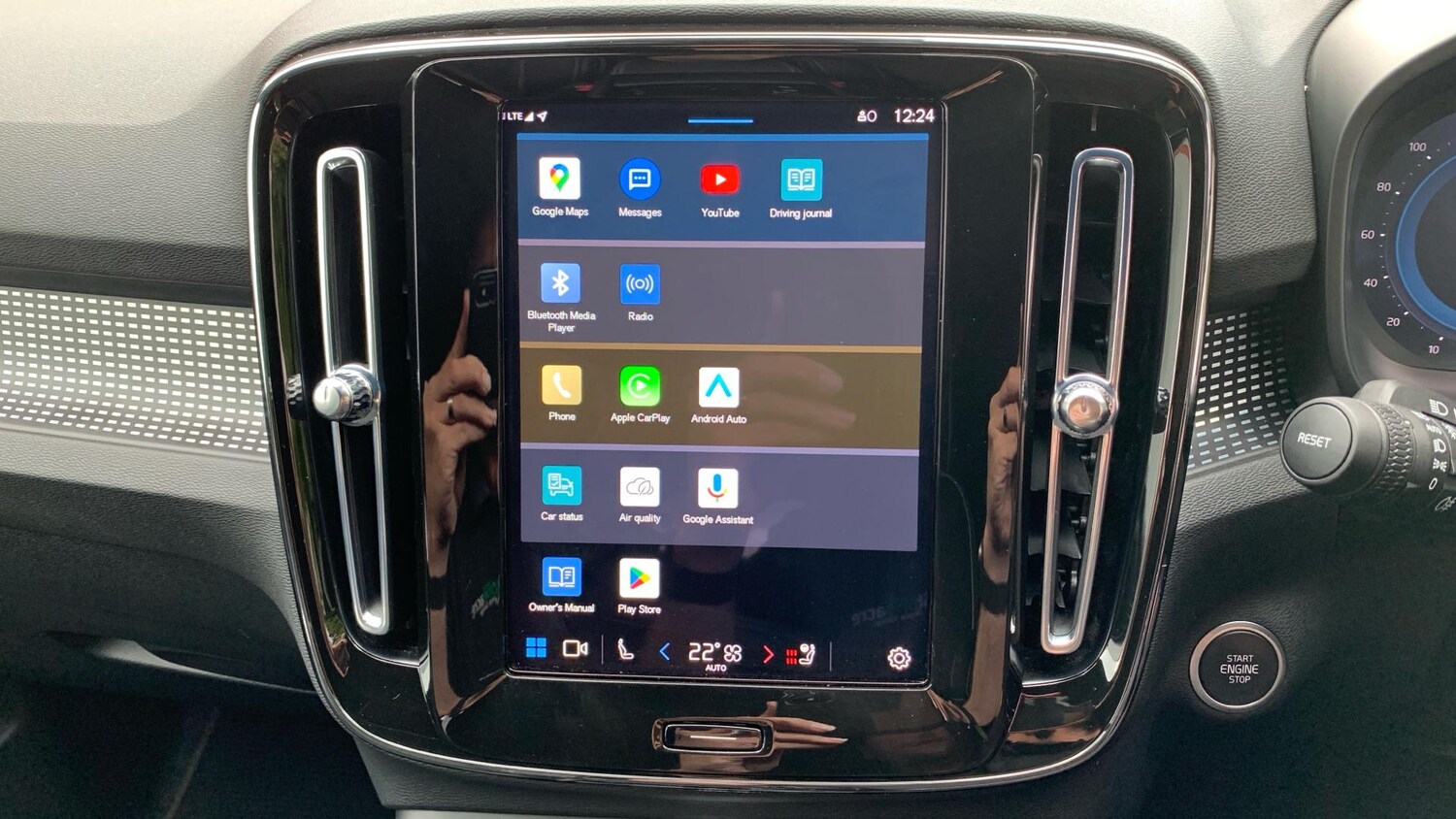 Used Volvo XC40 2024 for sale - 77202472: Photo 13