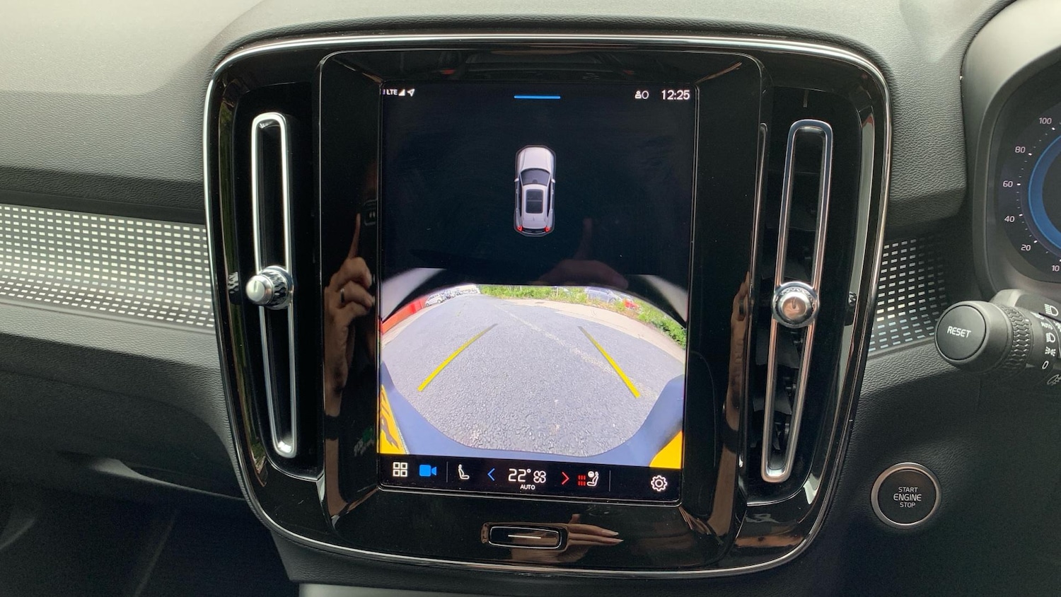 Used Volvo XC40 2024 for sale - 77202472: Photo 20