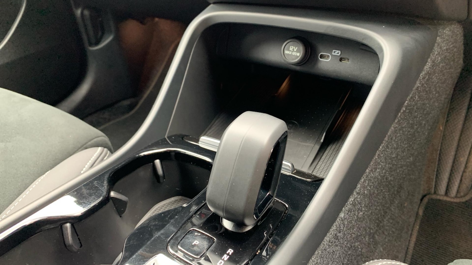 Used Volvo XC40 2024 for sale - 77202472: Photo 27