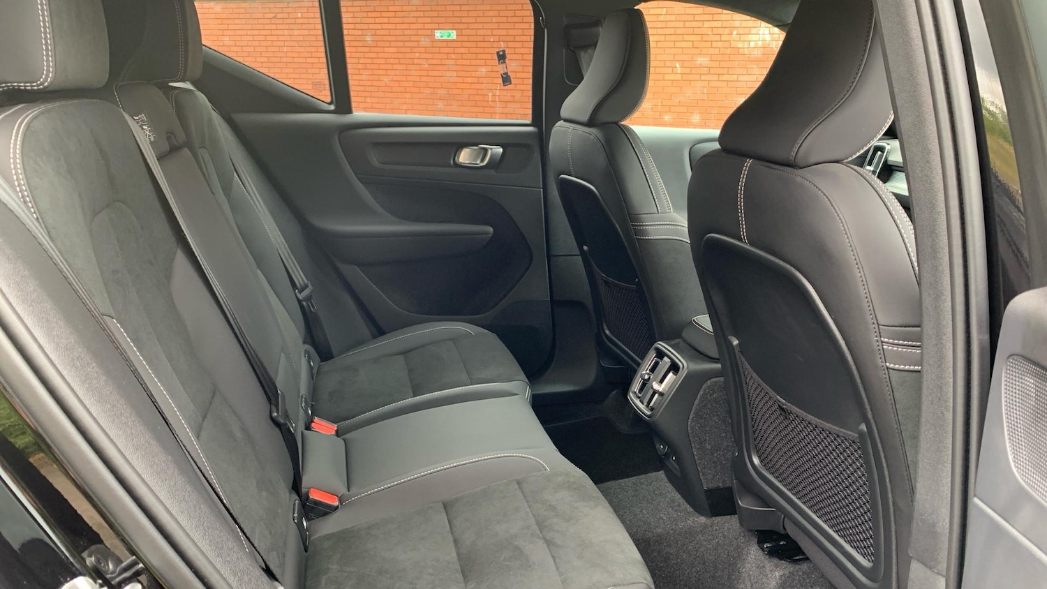 Used Volvo XC40 2024 for sale - 77202472: Photo 7